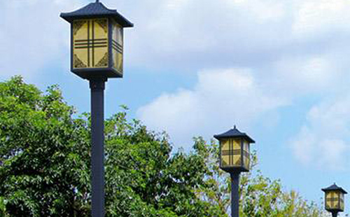 谢通门庭院灯安装间距与布灯设计全解析