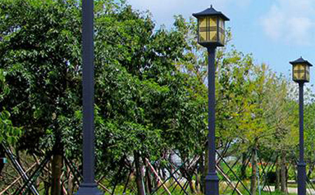 太阳能谢通门庭院灯价格为何差三倍?关键看这几点 太阳能谢通门庭院灯价格为何差三倍?关键看这几点